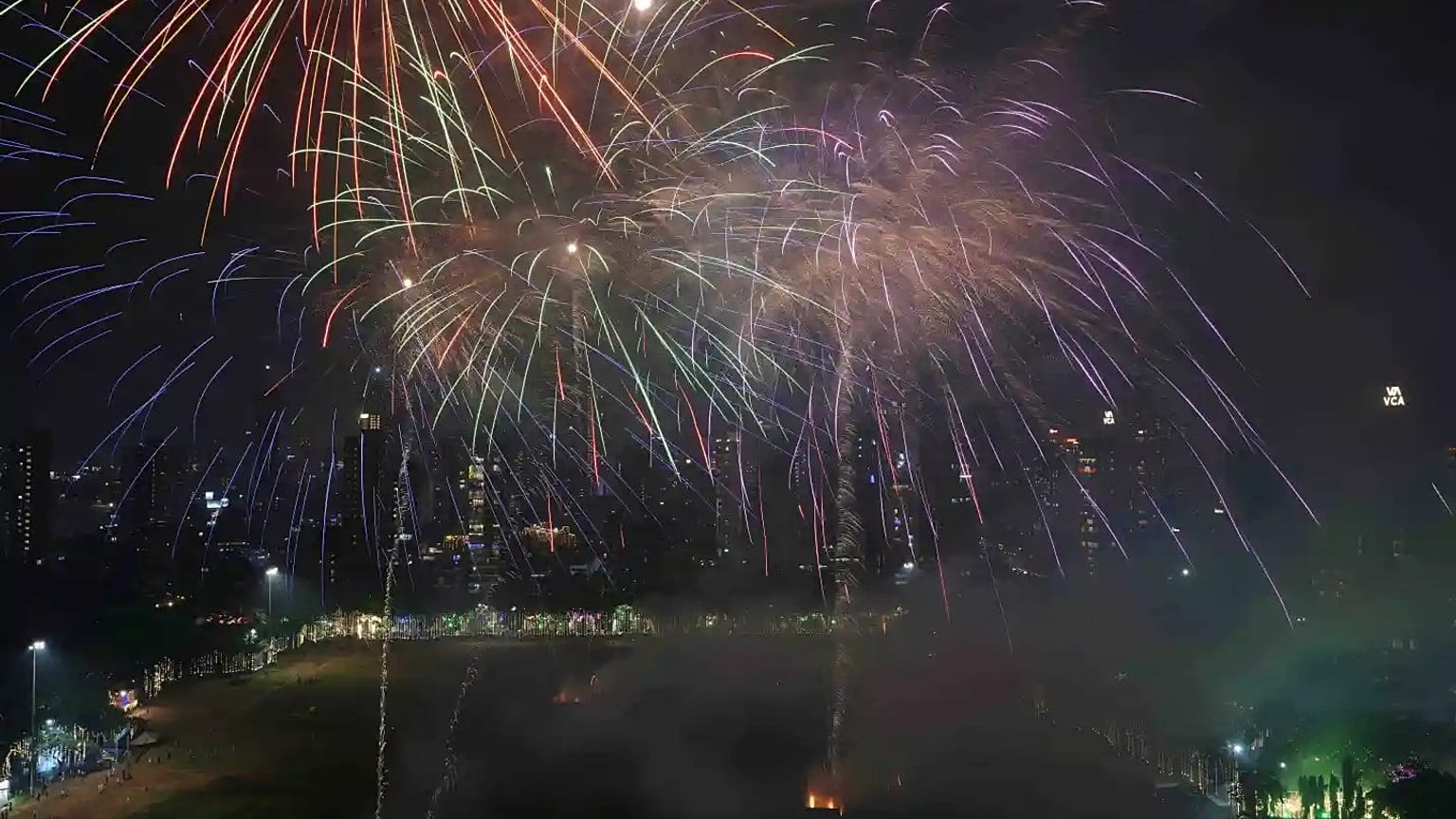 Diwali Festivali genellikle havai fişek gösterileriyle kutlanıyor.