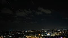 'Αποψη από τον ουρανό της Ιερουσαλήμ τη νύχτα της πυραυλικής επίθεσης του Ιράν εναντίον του Ισραήλ