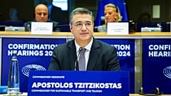 Ο Απόστολος Τζιτζικώστας