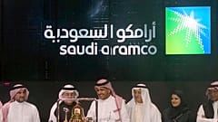 احتفال لشركة أرامكو، الشركة النفطية المملوكة للدولة في المملكة العربية السعودية، بحضور مسؤولي سوق الأسهم، في الرياض، المملكة العربية السعودية،