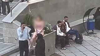الفتاة التي تعرّت أمام الطلاب في حرم جامعة آزاد في طهران