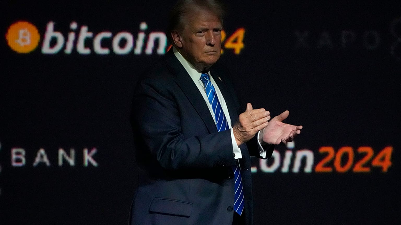 Il candidato epubblicano alla presidenza, l'ex presidente Donald Trump, parla alla conferenza Bitcoin 2024 sabato 27 luglio 2024, a Nashville, Tenn. 