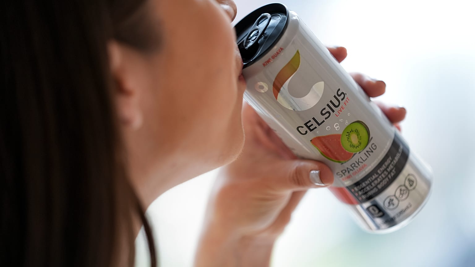 Du cyanure dans une boisson énergisante ? C'est normal.
