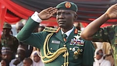 قائد الجيش النيجيري تاوريد أبيودون لاغباجا