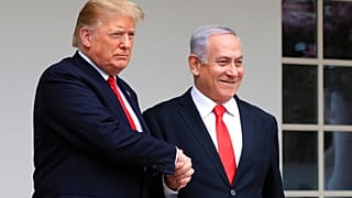 الرئيس دونالد ترامب ورئيس الوزراء الإسرائيلي بنيامين نتنياهو في البيت الأبيض بواشنطن.