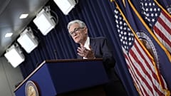 Fed Başkanı Jerome Powell bir basın konferansı sırasında açıklamalarda bulunuyor, 18 Eylül 2024
