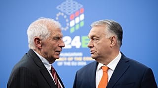 EU High Representative for Foreign Affairs and Security Policy Josep Borrell (L) with Hungarian Prime MInister Viktor Orban in Budapest, 8 November 2024.