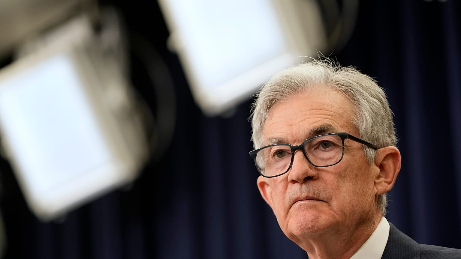 Fed Başkanı Jerome Powell, Para Politikası Kurulu toplantısının akabinde politika faizini ve alınan kararları açıklıyor, 7 Kasım 2024