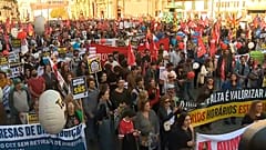 Διαδηλωτές στο Πόρτο ζητούν καλύτερους μισθούς και υψηλότερες συντάξεις, 9 Νοεμβρίου, 2024