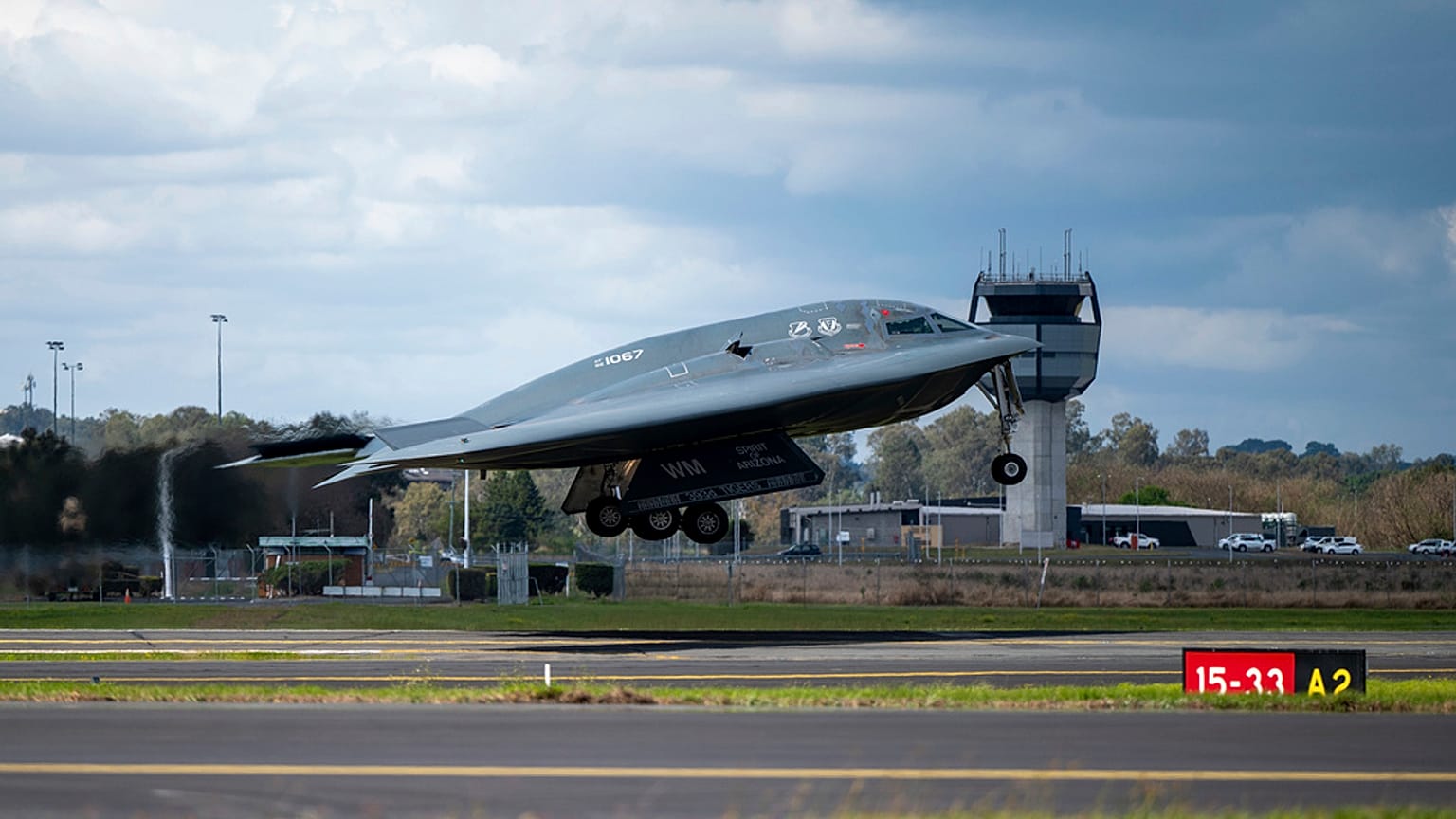 Amerikai bombázó száll fel egy ausztrál légibázisról