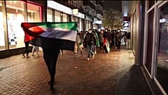 A zsidóüldöző pogrom résztvevőinek egy csoportja