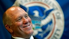 Tom Homan será o responsável pela gestão das fronteiras dos Estados Unidos na nova administração Trump