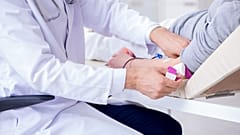 Un nuevo tratamiento que ha demostrado resultados prometedores en la reversión del lupus se administra ahora a pacientes europeos