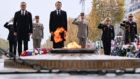 Le président français Emmanuel Macron,  et le Premier ministre britannique Keir Starmer lors des commémorations du 106e anniversaire de l'armistice de 1918, le11.11.2024