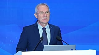 Kőrösi Csaba Kínában