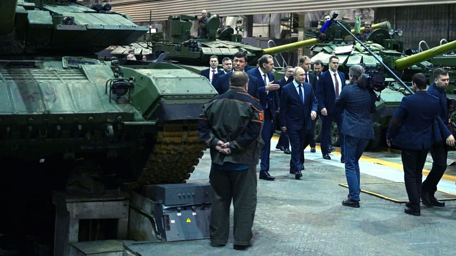 Putyin látogatása a jekatyerinburgi hadi kombinátban 