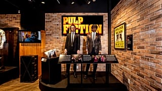La nueva sección 'La mafia en la cultura popular' presenta objetos, trajes e imágenes que analizan la influencia del crimen organizado en la cultura popular estadounidense.