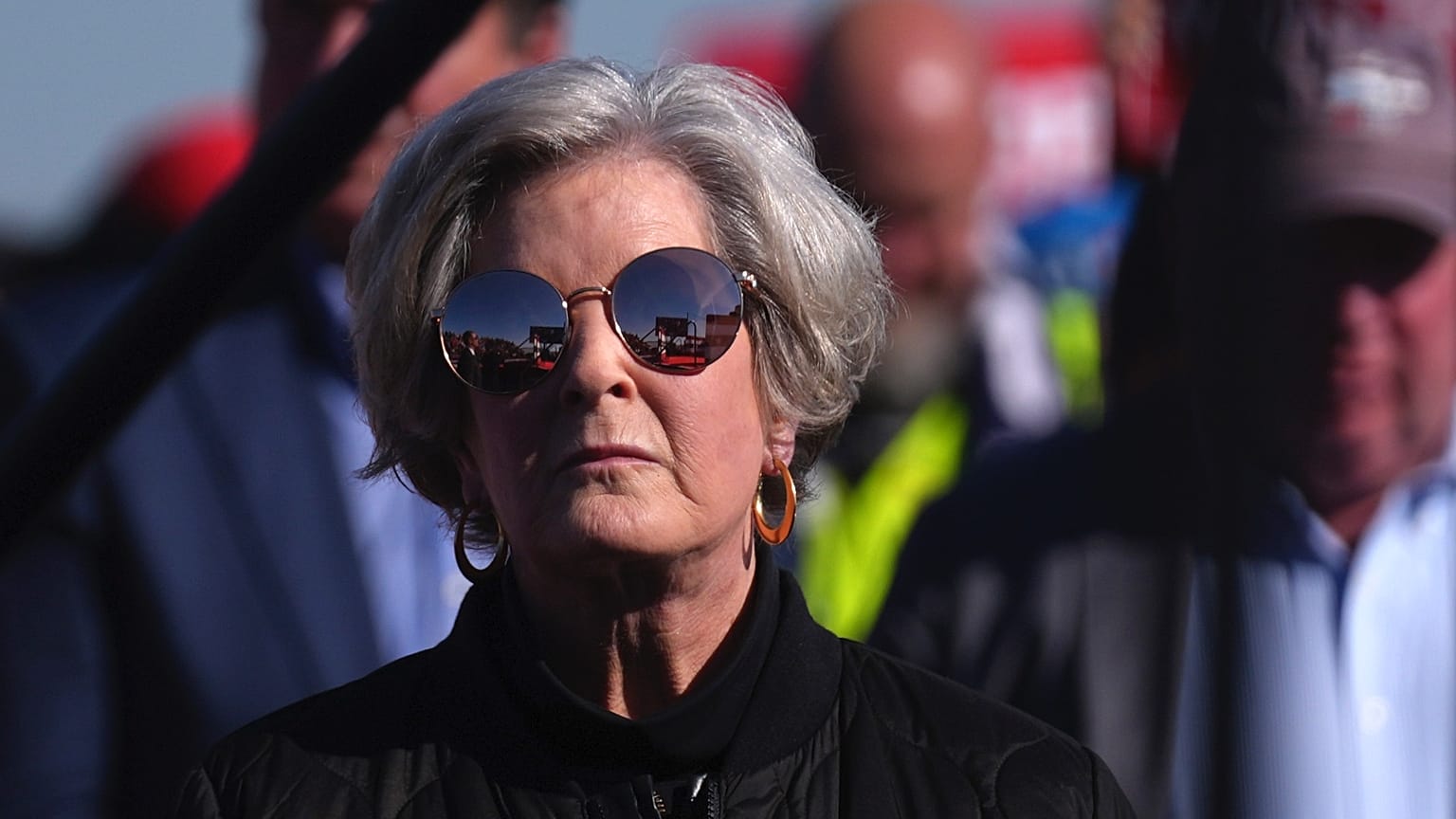 Susie Wiles Donald Trump pennsylvaniai kampányrendezvényén, 2024. november 3-án