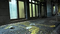 EuroLithium Balkans genel merkezinin camlarına yüzlerce yumurta atıldı, Valjevo, Sırbistan, 12.11.2024