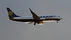Ryanair reembolsará a los usuarios las tasas de facturación en los aeropuertos