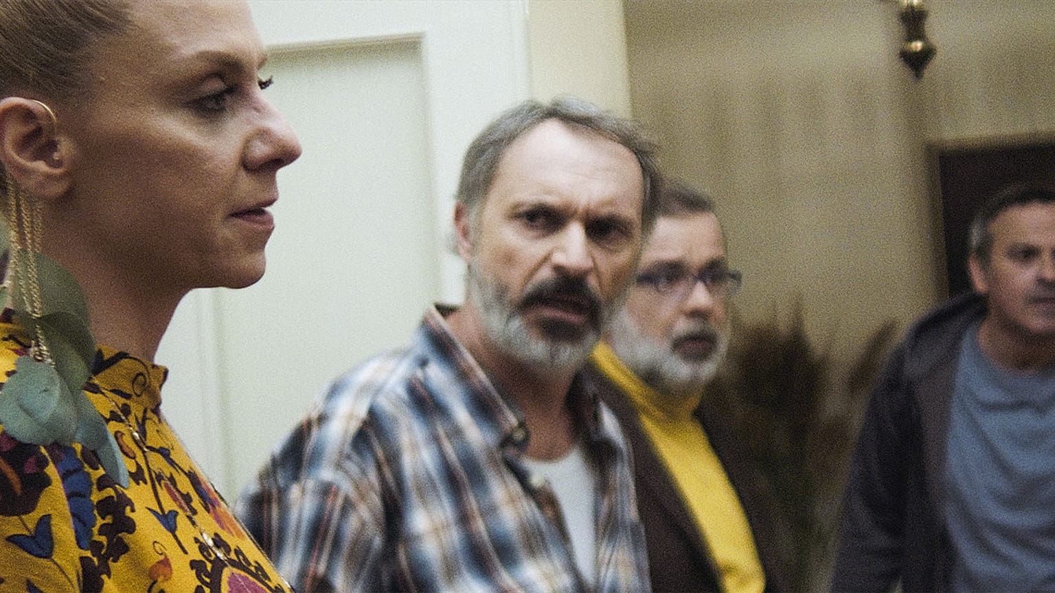 «Με αξιοπρέπεια» 
