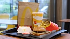 McDonald's'ta soğanla bağlantılı E. coli vakaları 104'e yükseldi