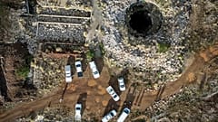 Den Bergleuten in der Mine in Stilfontein wird der Zugang zu lebensnotwendigen Gütern wie Nahrungsmitteln und Wasser verwehrt. 