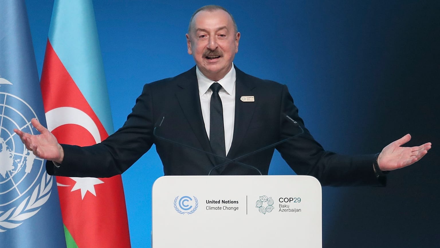 Ilham Alijev belarusz elnök beszél a COP29 ENSZ klímacsúcson az azerbajdzsáni Bakuban, 2024. november 12-én.