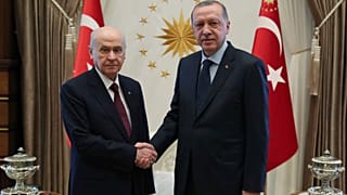 Cumhurbaşkanı Recep Tayyip Erdoğan, başkent Ankara'da Cumhurbaşkanlığı Külliyesi'nde Milliyetçi Hareket Partisi (MHP) Genel Başkanı Devlet Bahçeli ile beraber, 18 Temmuz 2024 
