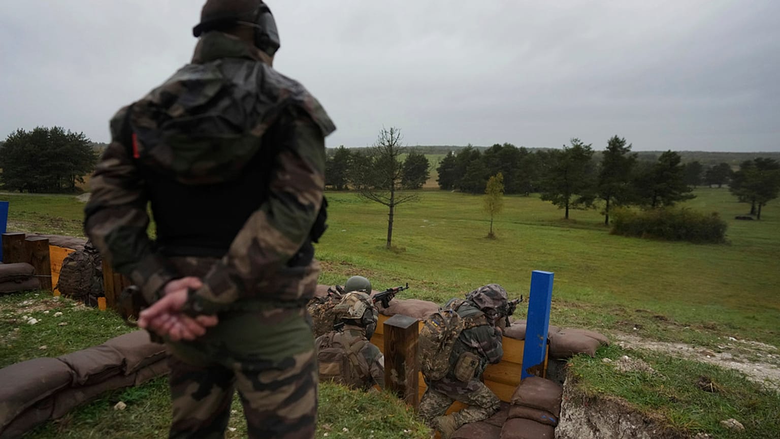 Французские тренеры готовят украинских солдат