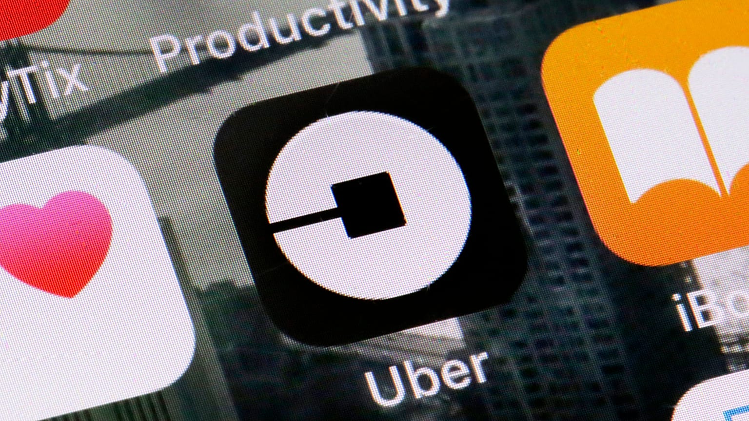 L'icône d'Uber sur un smartphone à New York, le 12 juin 2018.
