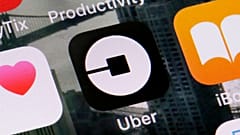 Το εικονίδιο της Uber σε smartphone στη Νέα Υόρκη, 12 Ιουνίου 2018