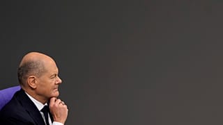 Ο Όλαφ Σολτς στη Μπούντεσταγκ