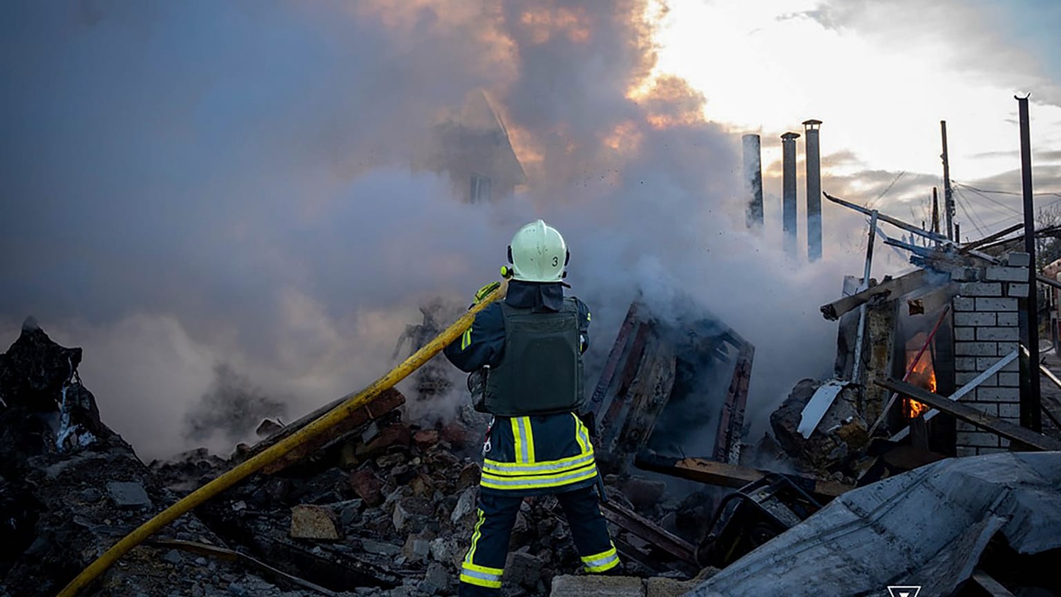 Dégâts après une frappe russe sur Odessa, Ukraine, 17 novembre 2024.