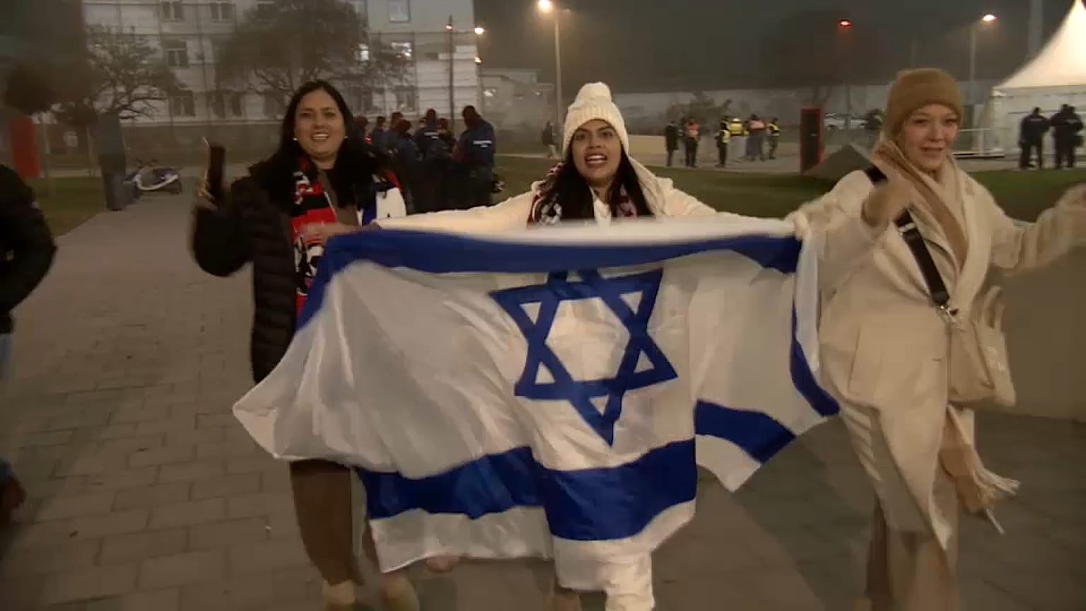 Izraeli szurkolók Budapesten 2024. november 17-én