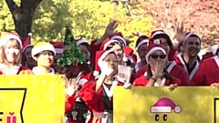 Captura de vídeo del evento benéfico en Tokio