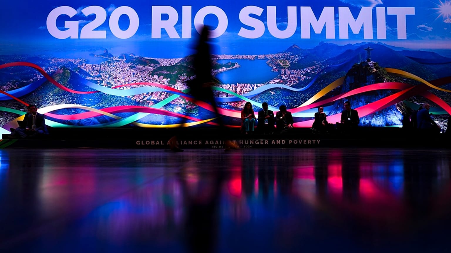 Líderes europeus comprometeram-se a apoiar a Ucrânia na cimeira do G20 no Rio de Janeiro, no Brasil,