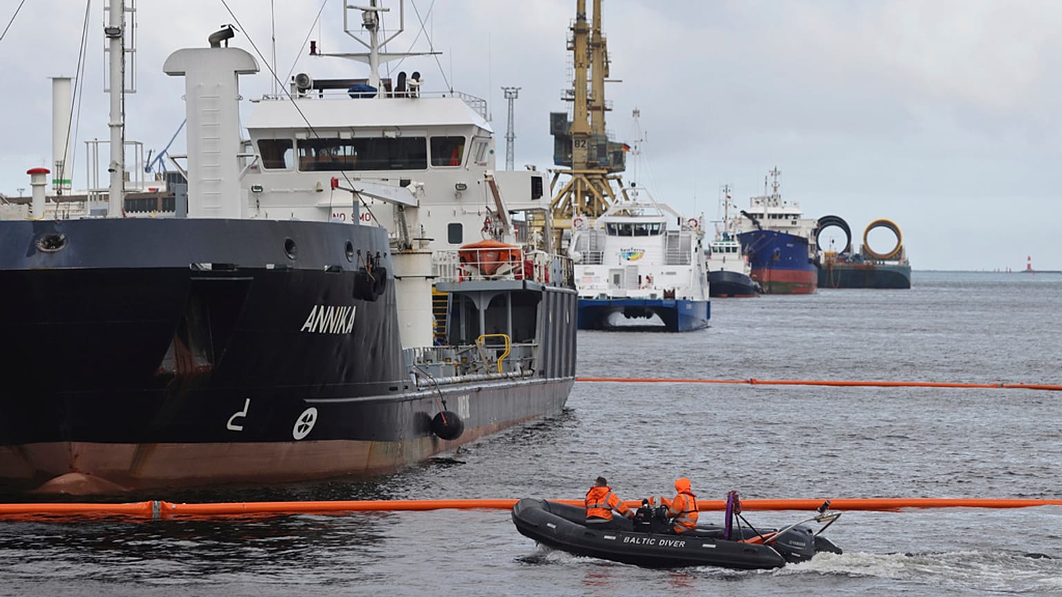 Port maritime de Rostock, Allemagne, lundi 14 octobre 2024.