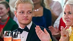 Norwegens Marius Borg Hoiby und Kronprinzessin Mette-Marit in Oslo, 16. Juni 2022.