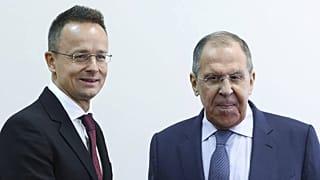 A magyar külügyminiszter a háború idején is rendszeresen találkozik orosz kollégájával