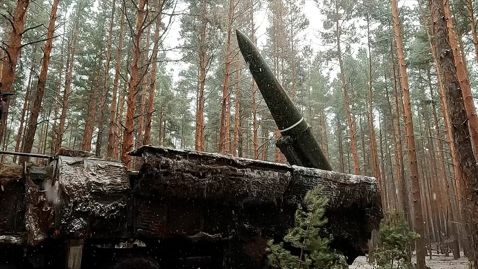 Rússia confirma primeiro ataque ucraniano com mísseis de longo alcance