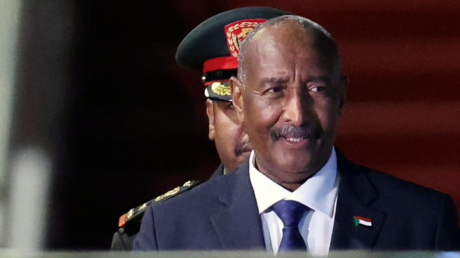 قائد الجيش السوداني عبد الفتاح البرهان يصل إلى مطار العاصمة بكين الدولي في بكين، الصين، الثلاثاء، 3 سبتمبر 2024. 