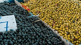 The EU Executive has sent a warning to Donald Trump over Spanish black olives.