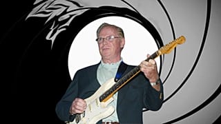 James Bond tema şarkısının gitaristi Vic Flick 87 yaşında öldü 