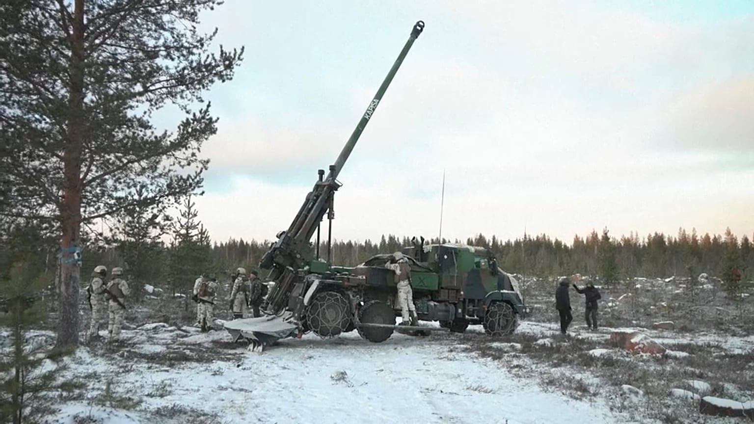 Pruebas militares de artillería de la OTAN en Finlandia