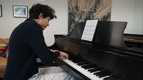 Tom Yun performing the unpublished Chopin waltz