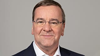 El ministro alemán de Defensa, Boris Pistorius, llega a una reunión del gabinete del gobierno alemán en la cancillería de Berlín, 9 de octubre de 2024.