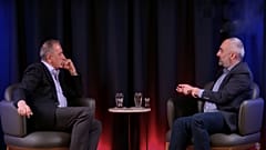 Gazeteci Fatih Altaylı (solda) ve gazeteci İsmail Saymaz (sağda)