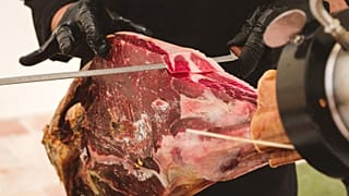 400 legs of the specialty Spanish ham were stolen.