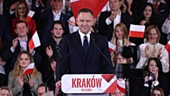 Historiador Karol Nawrocki foi o escolhido por parte do partido conservador Lei e Justiça 